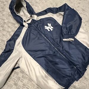 NY Yankees G-III Hooded Jacket 2XL/Oversized Fit MLB Full Zip Puffer Windbreaker